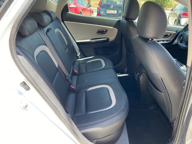 KIA CEE'D EMOTION 1.6 CRDI AUTO SPANISH LHD IN SPAIN 76000 MILES SUPERB 2014