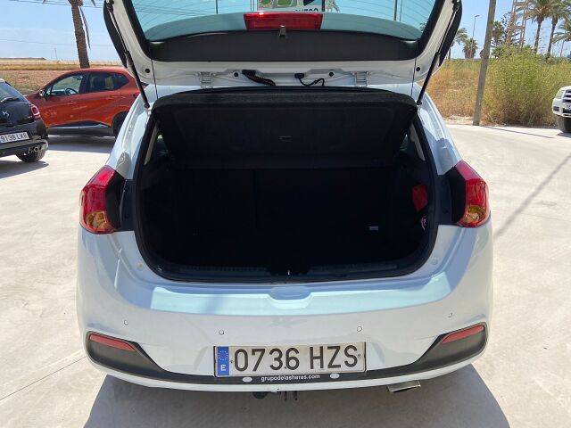 KIA CEE'D EMOTION 1.6 CRDI AUTO SPANISH LHD IN SPAIN 76000 MILES SUPERB 2014