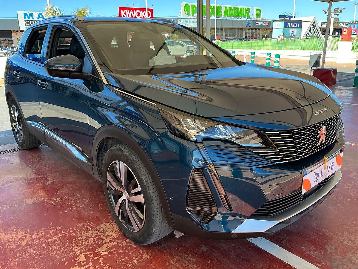 PEUGEOT 3008 ALLURE 1.2 E-THP AUTO SPANISH LHD IN SPAIN 21000 MILES SUPERB 2021