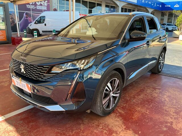 PEUGEOT 3008 ALLURE 1.2 E-THP AUTO SPANISH LHD IN SPAIN 21000 MILES SUPERB 2021
