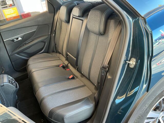 PEUGEOT 3008 ALLURE 1.2 E-THP AUTO SPANISH LHD IN SPAIN 21000 MILES SUPERB 2021