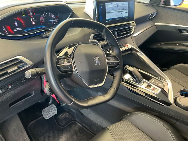 PEUGEOT 3008 ALLURE 1.2 E-THP AUTO SPANISH LHD IN SPAIN 21000 MILES SUPERB 2021