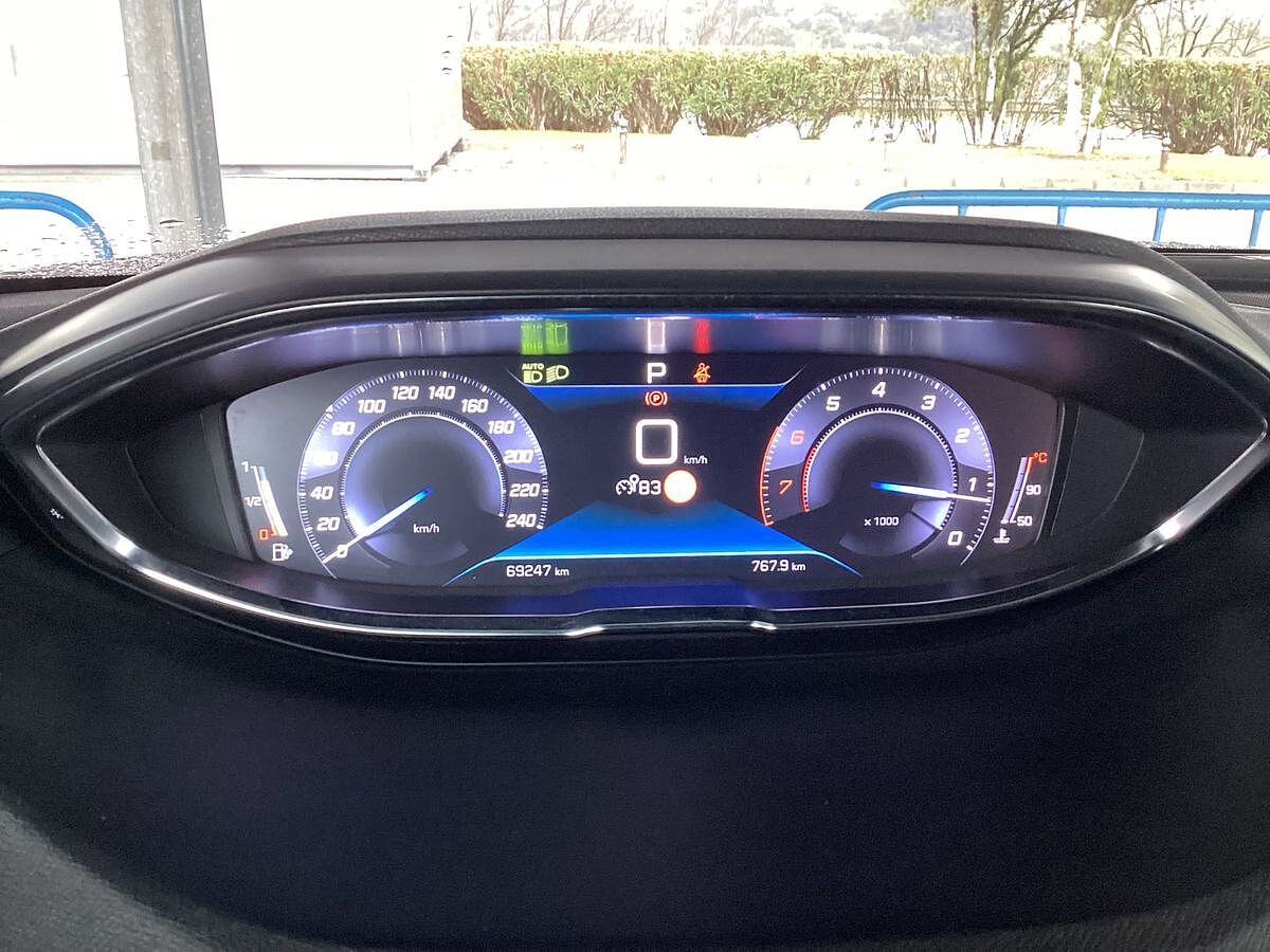 PEUGEOT 3008 GT LINE 1.2 E-THP AUTO SPANISH LHD IN SPAIN 43000 MILES SUPER 2020