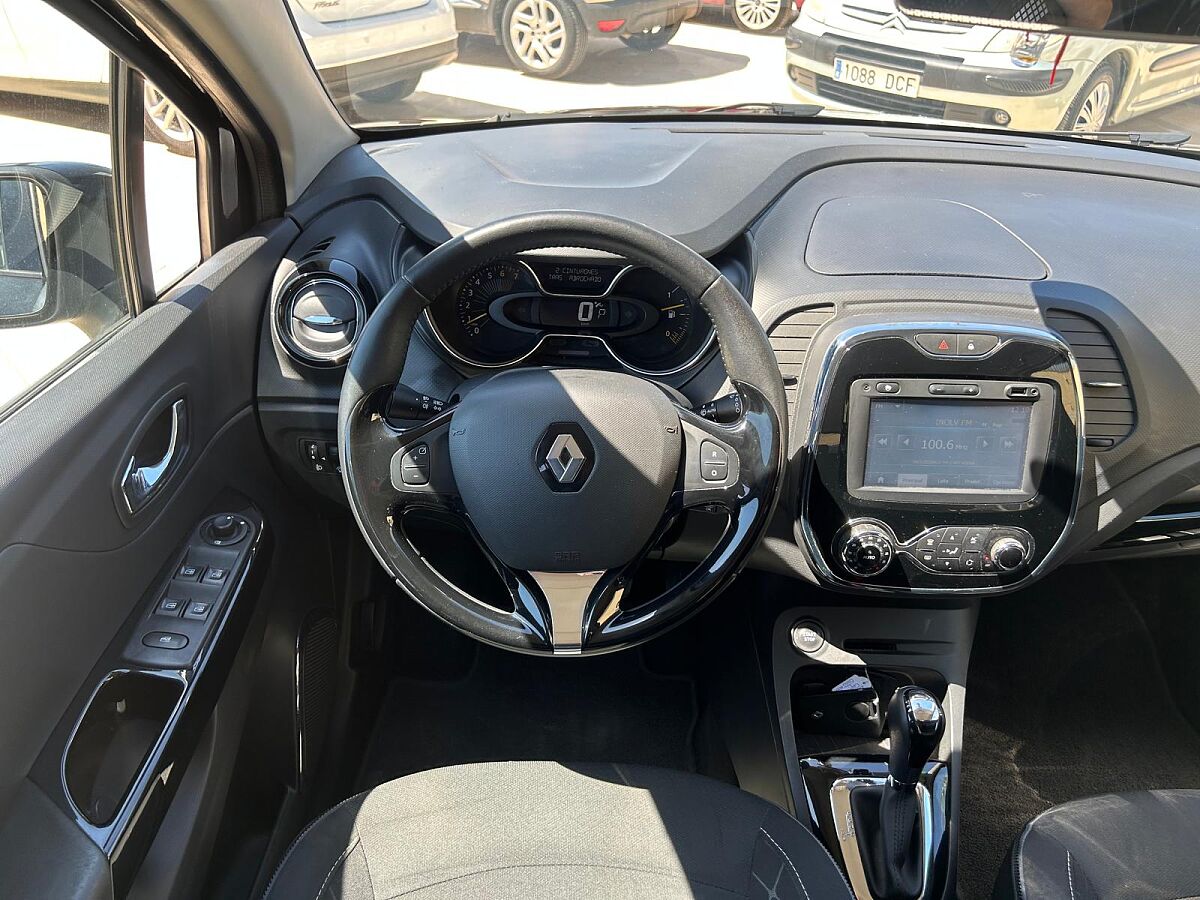 RENAULT CAPTUR ZEN 1.2 TCE AUTO SPANISH LHD IN SPAIN 98000 MILES SUPERB 2014