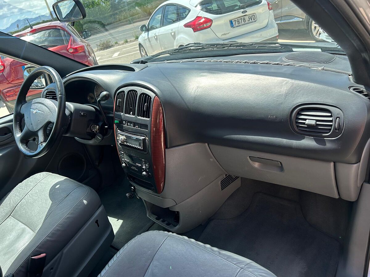 CHRYSLER GRAND VOYAGER LX 2.8 CRDI AUTO SPANISH LHD IN SPAIN 98K 7 SEAT 2007