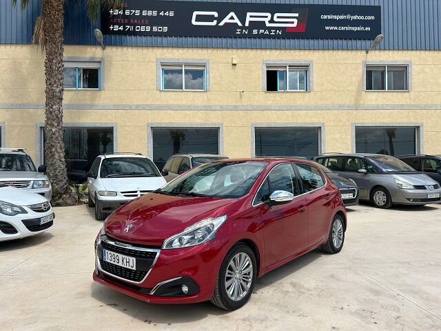 PEUGEOT 208 ALLURE 1.2 E-THP AUTO SPANISH LHD IN SPAIN 90000 MILES SUPERB 2018