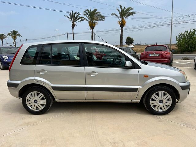 FORD FUSION TREND 1.6 AUTO SPANISH LHD IN SPAIN 105000 MILES SUPERB 2007