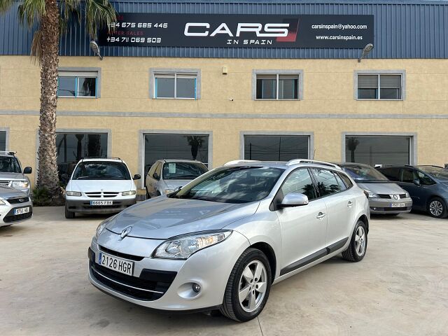 RENAULT MEGANE ESTATE 1.5 DCI SPANISH LHD IN SPAIN ONLY 70000 MILES SUPERB 2011