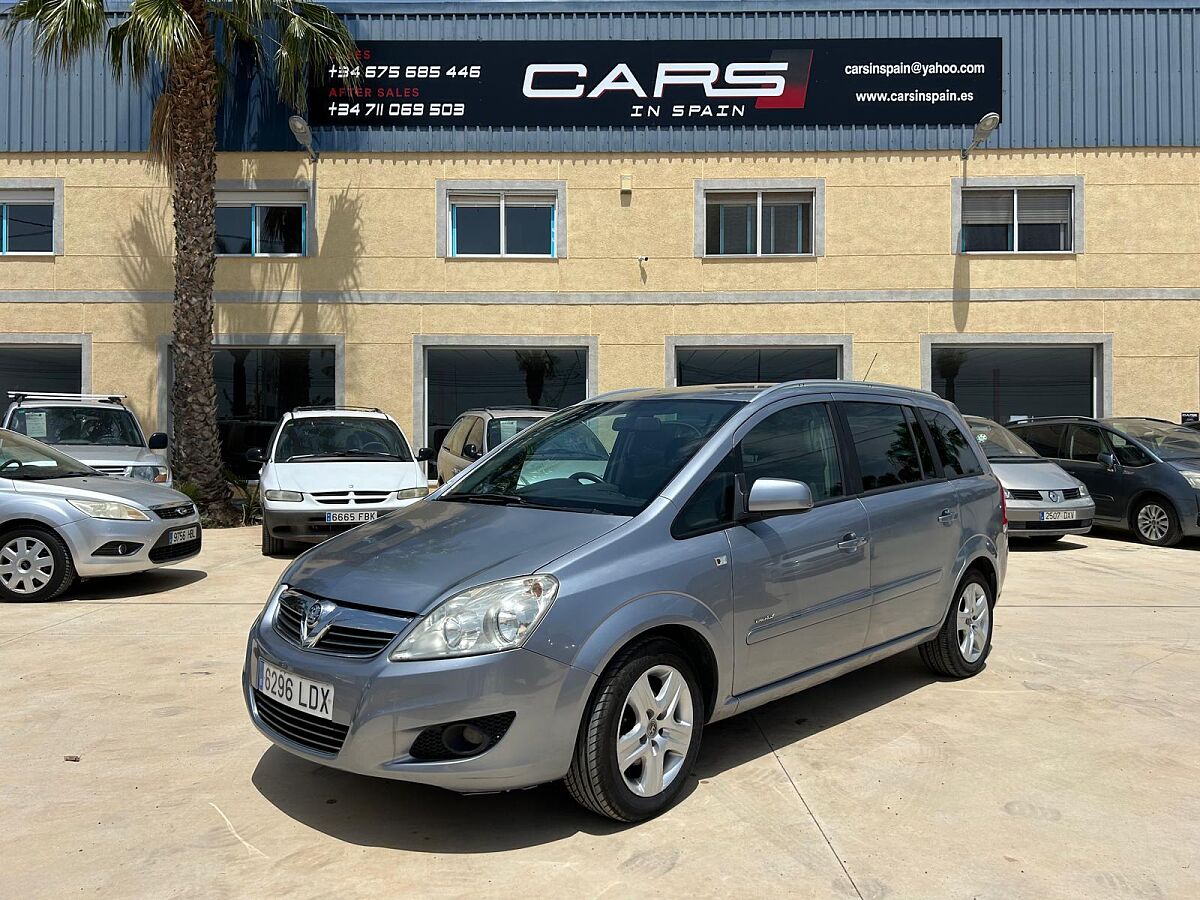 OPEL ZAFIRA DESIGN 1.6 SPANISH RHD IN SPAIN 131000 MILES 7 SEATS SUPERB 2010