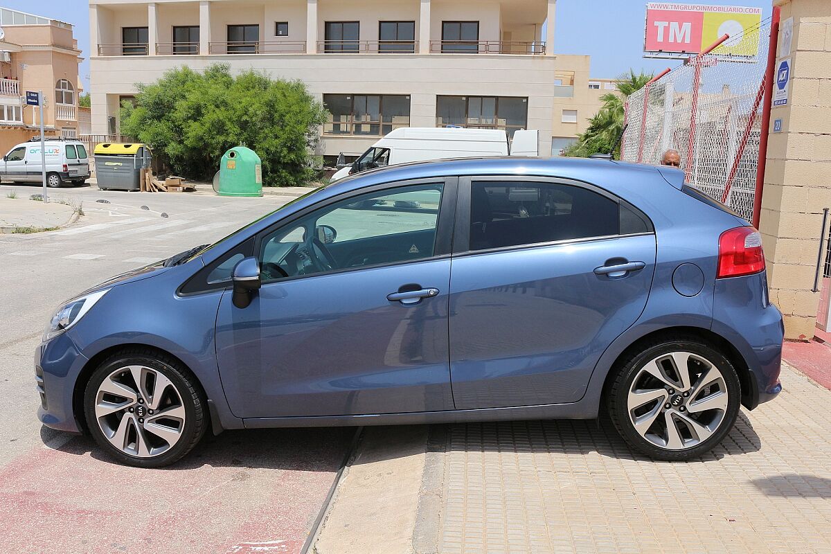 KIA RIO DRIVE 1.4 AUTO SPANISH LHD IN SPAIN 58000 MILES SUPERB LITTLE CAR 2016
