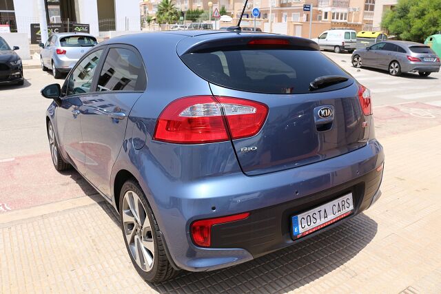 KIA RIO DRIVE 1.4 AUTO SPANISH LHD IN SPAIN 58000 MILES SUPERB LITTLE CAR 2016