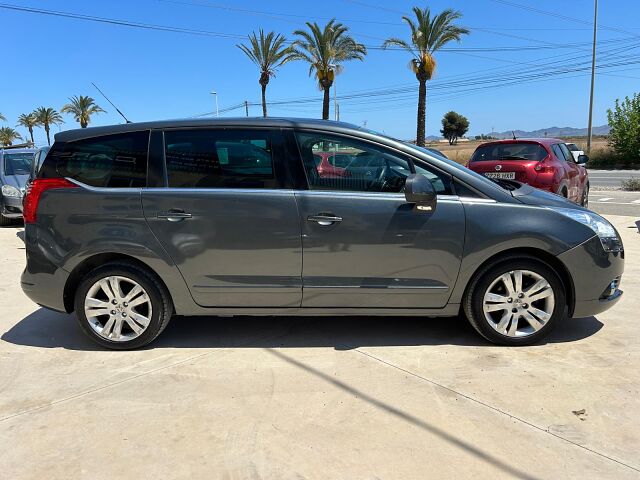 PEUGEOT 5008 SPORT PACK 1.6 E-HDI AUTO SPANISH LHD IN SPAIN 125K 5 SEATS SUPERB 2012