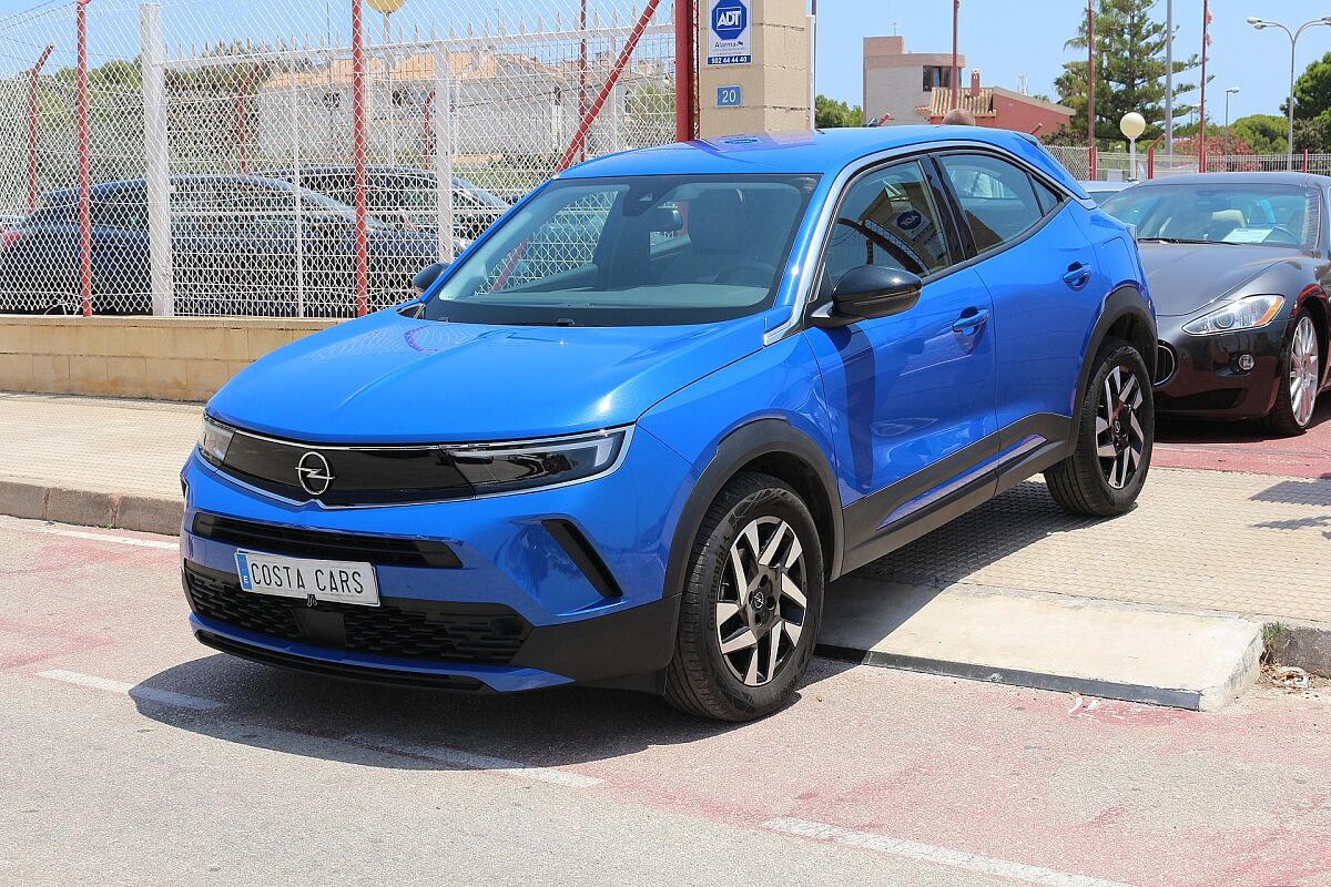 OPEL MOKKA ELEGENCE 1.2 AUTO SPANISH LHD IN SPAIN ONLY 17000 MILES SUPERB 2023