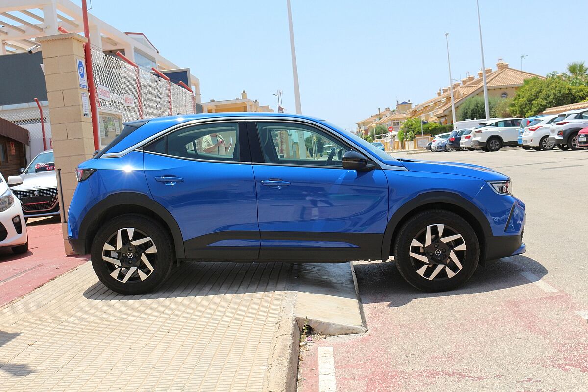 OPEL MOKKA ELEGENCE 1.2 AUTO SPANISH LHD IN SPAIN ONLY 17000 MILES SUPERB 2023