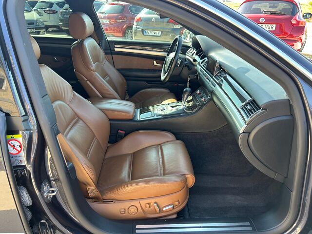 AUDI S8 QUATTRO 5.2 V10 AUTO SPANISH LHD IN SPAIN 73000 MILES STUNNING 2006