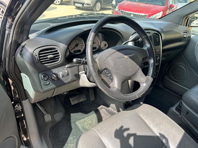 CHRYSLER VOYAGER LX 2.8 CRDI AUTO SPANISH LHD IN SPAIN 154K 7 SEAT SUPERB 2007