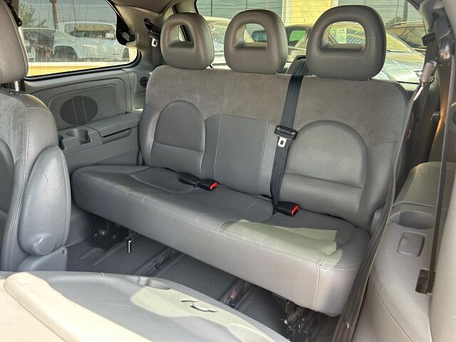 CHRYSLER VOYAGER LX 2.8 CRDI AUTO SPANISH LHD IN SPAIN 154K 7 SEAT SUPERB 2007