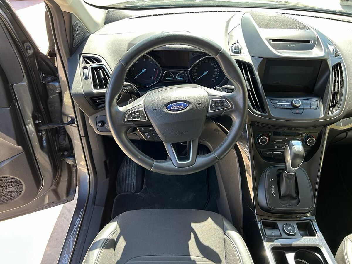 FORD KUGA TITANIUM 4X4 2.0 TDCI AUTO SPANISH LHD IN SPAIN 81000 MILES SUPER 2017