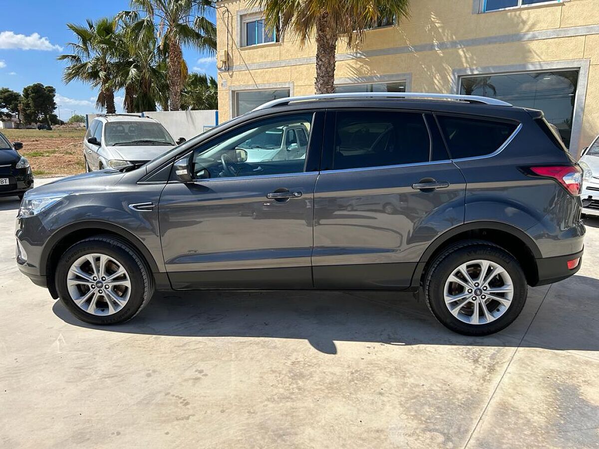 FORD KUGA TITANIUM 4X4 2.0 TDCI AUTO SPANISH LHD IN SPAIN 81000 MILES SUPER 2017