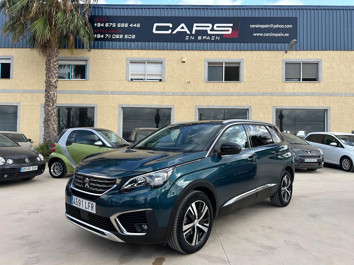 PEUGEOT 5008 ALLURE 1.2 E-THP AUTO SPANISH LHD IN SPAIN 56K 7 SEATS SUPERB 2020