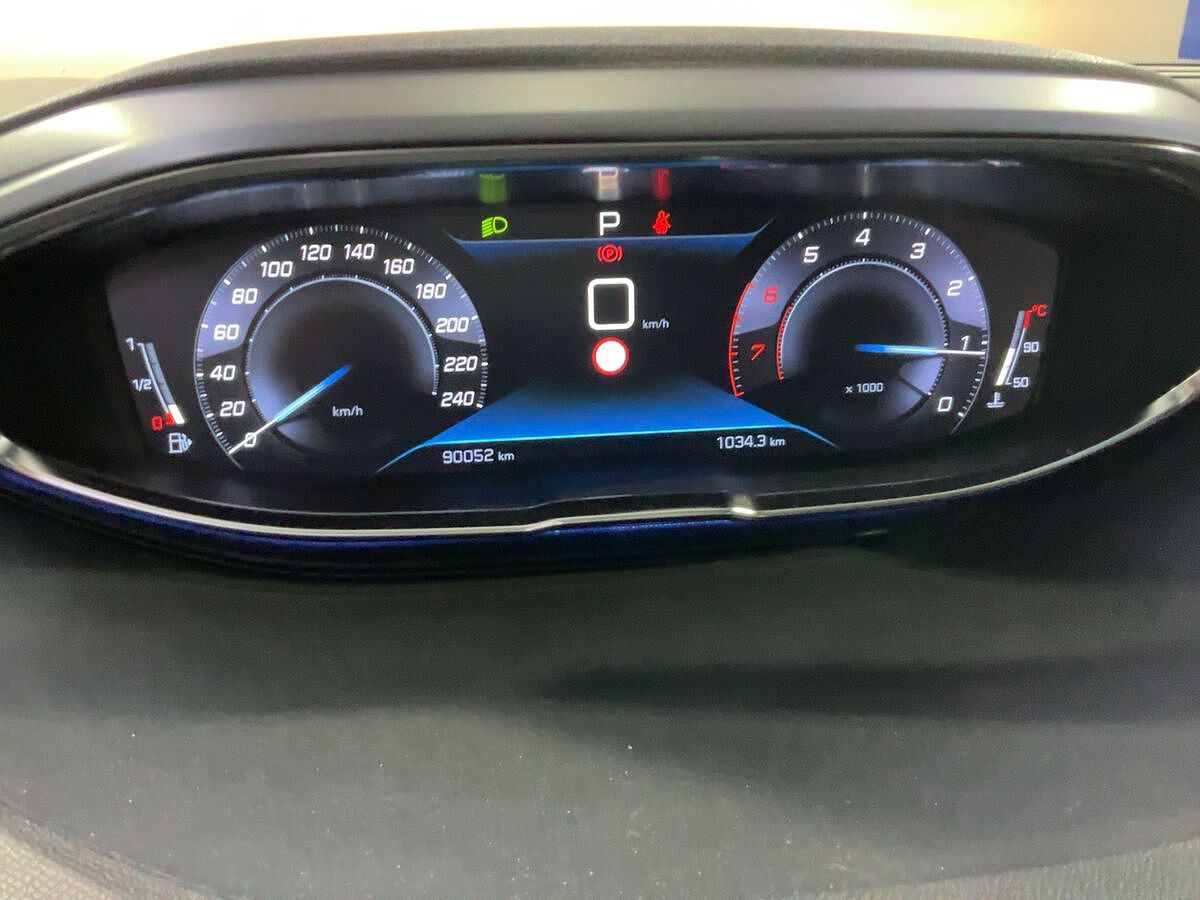 COMING SOON PEUGEOT 5008 ALLURE 1.2 E-THP AUTO SPANISH LHD IN SPAIN 56K 7 SEATS SUPERB 2020