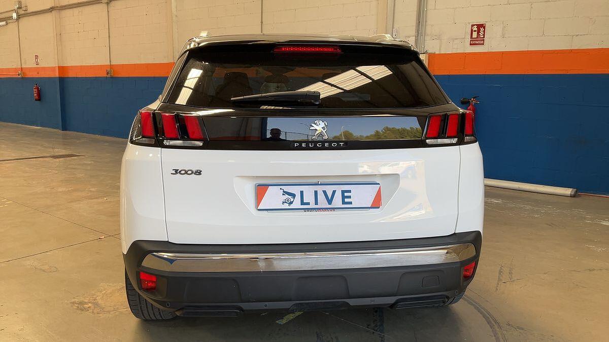 COMING SOON PEUGEOT 3008 ALLURE 1.2 E-THP AUTO SPANISH LHD IN SPAIN 77000 MILES SUPER 2019