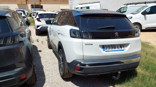 COMING SOON PEUGEOT 3008 ALLURE 1.5 BLUE HDI AUTO SPANISH LHD IN SPAIN 91000 MILES 2022