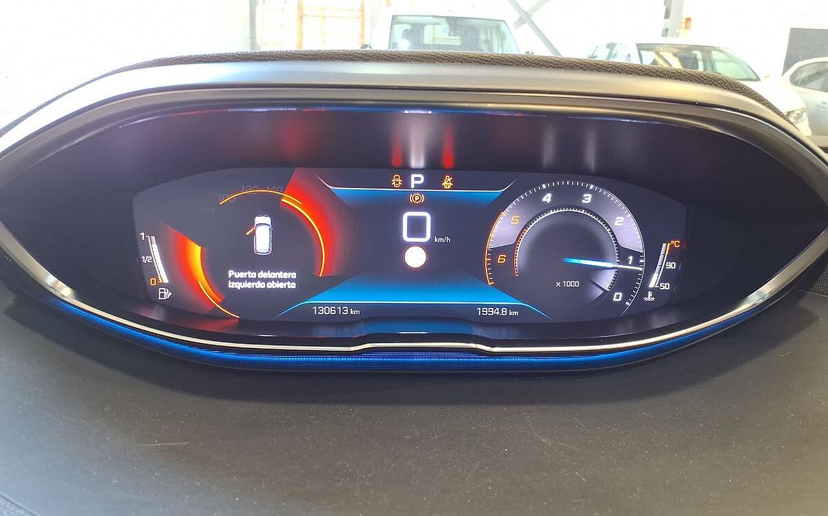 COMING SOON PEUGEOT 3008 ACTIVE 1.5 BLUE HDI AUTO SPANISH LHD IN SPAIN 81000 MILES 2022