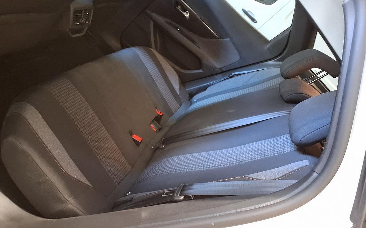 COMING SOON PEUGEOT 3008 ACTIVE 1.5 BLUE HDI AUTO SPANISH LHD IN SPAIN 81000 MILES 2022