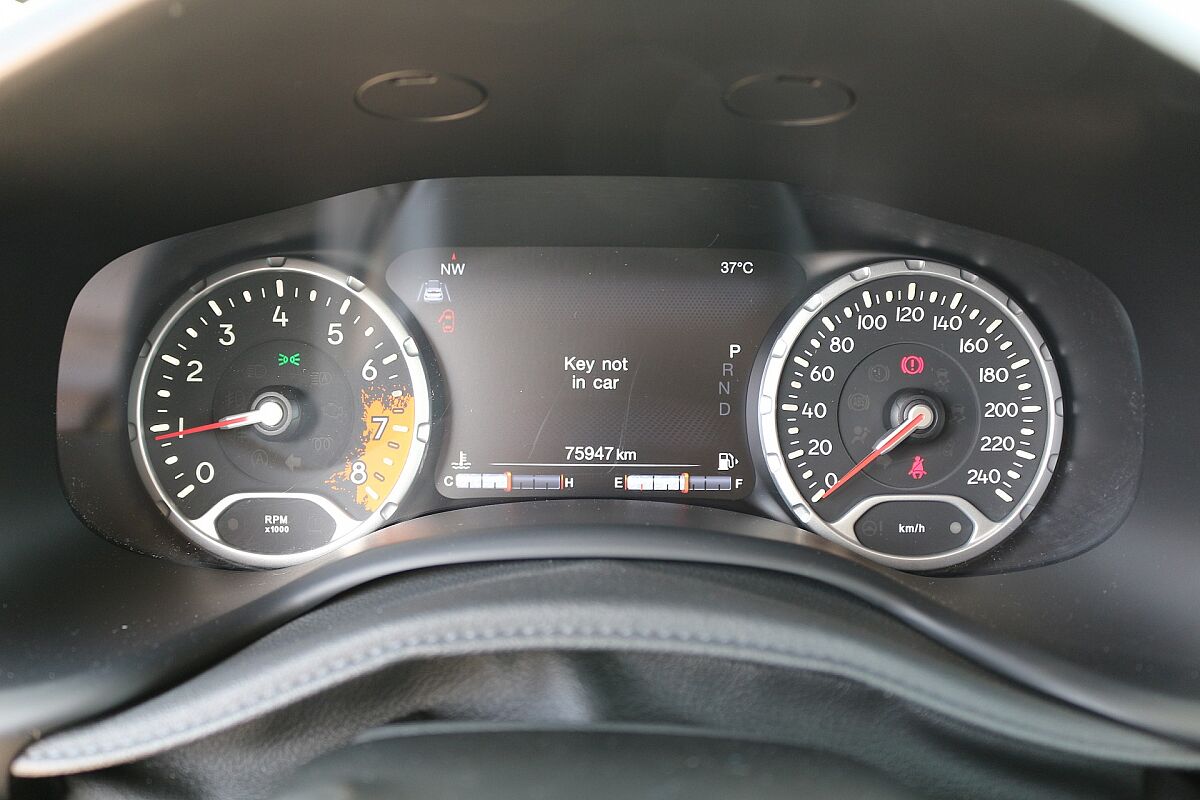 JEEP RENEGADE LIMITED 1.4 M-AIR AUTO SPANISH LHD IN SPAIN 47000 MILES 2017