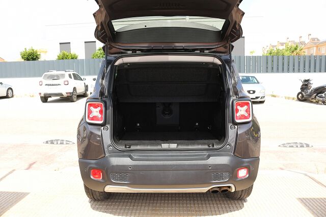 JEEP RENEGADE LIMITED 1.4 M-AIR AUTO SPANISH LHD IN SPAIN 47000 MILES 2017
