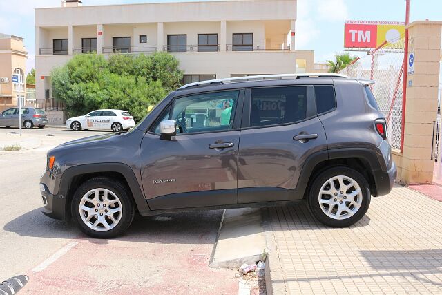 JEEP RENEGADE LIMITED 1.4 M-AIR AUTO SPANISH LHD IN SPAIN 47000 MILES 2017