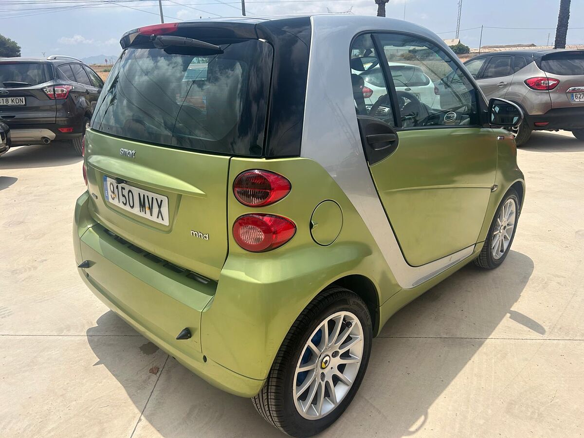 SMART FOR TWO PASSION COUPE 1.0 MHD AUTO SPANISH RHD IN SPAIN 61000 MILES 2010