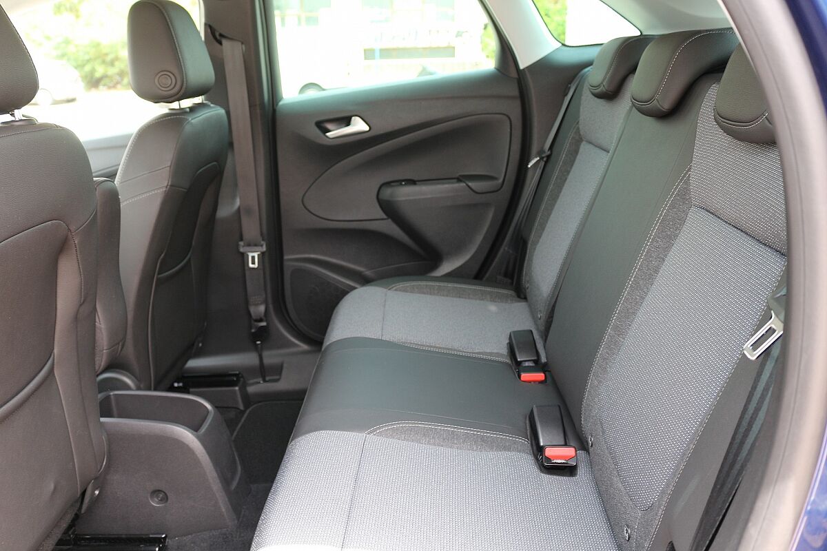 OPEL CROSSLAND 1.5 CDTI ELEGANCE AUTO SPANISH LHD IN SPAIN 50000 MILES 2022