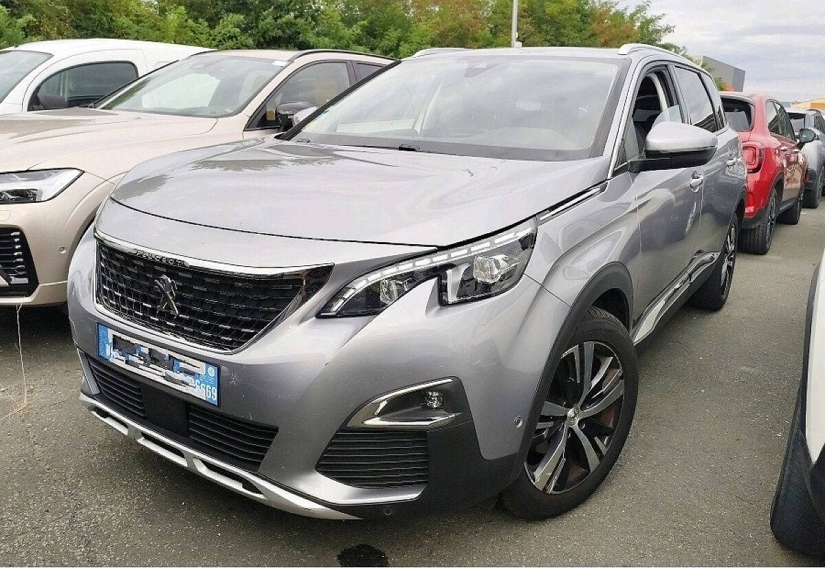 PEUGEOT 5008 ALLURE 1.5 BLUE HDI AUTO SPANISH LHD IN SPAIN 79K 7 SEATS 2020