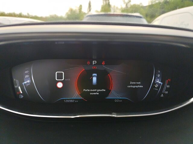 PEUGEOT 5008 ALLURE 1.5 BLUE HDI AUTO SPANISH LHD IN SPAIN 79K 7 SEATS 2020