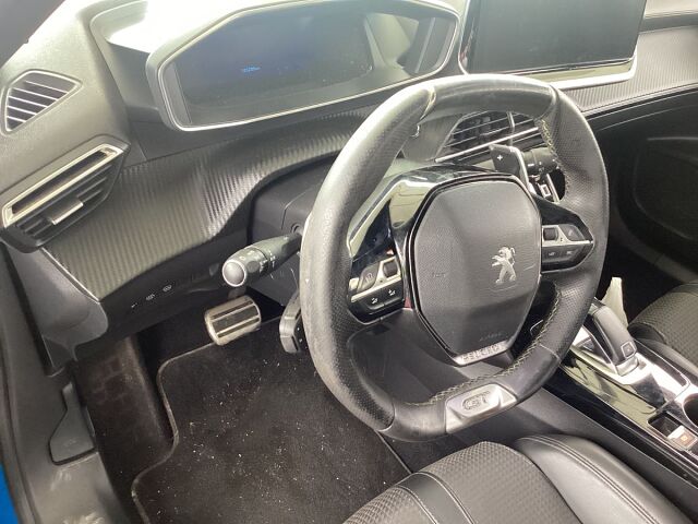 COMING SOON PEUGEOT 2008 GT 1.2 E-THP AUTO SPANISH LHD IN SPAIN 75000 MILES SUPERB 2021