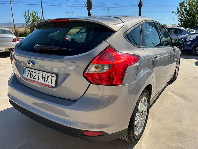 FORD FOCUS TREND 1.6 TI-VCT AUTO SPANISH LHD IN SPAIN 56000 MILES SUPER 2014