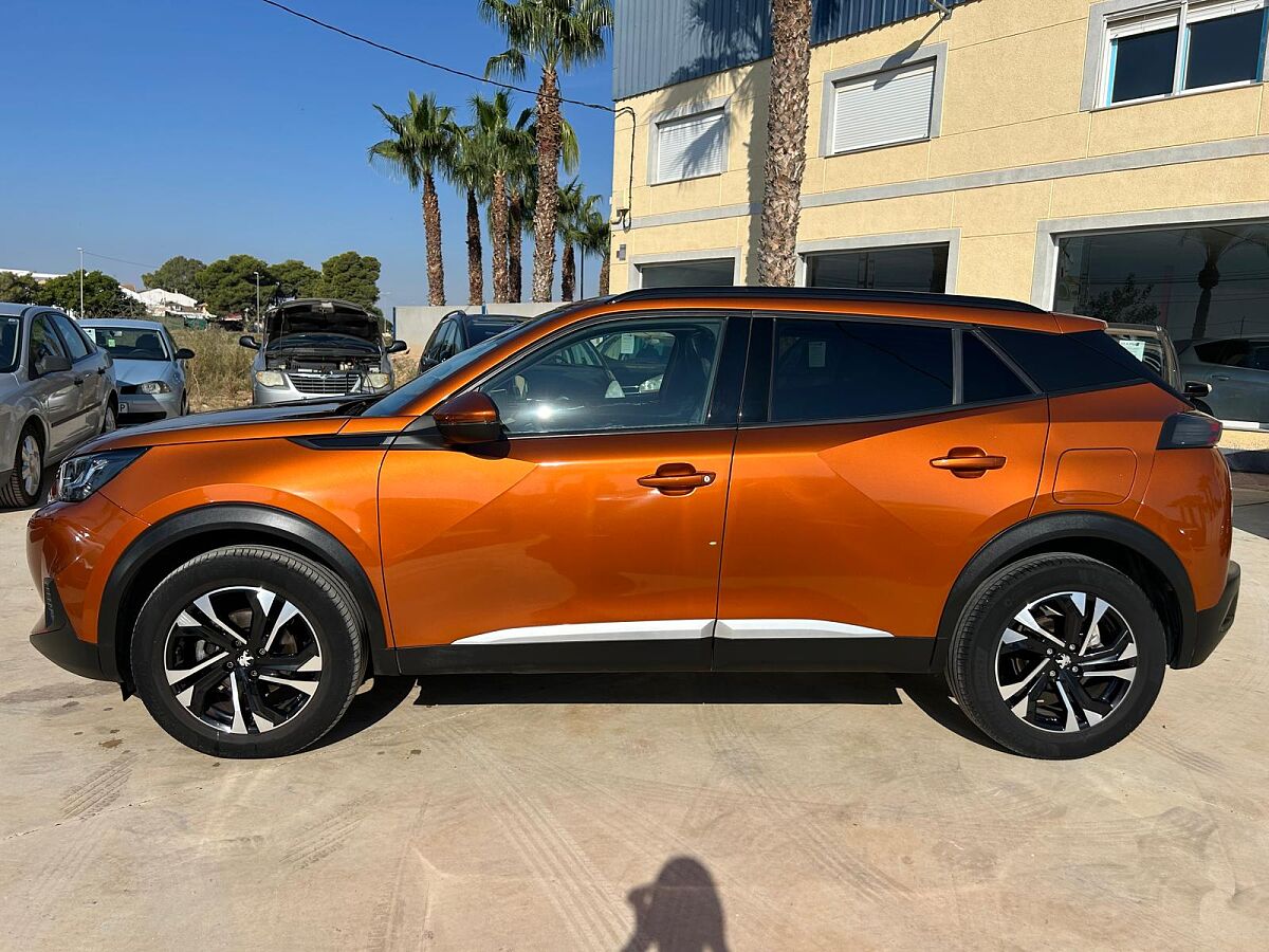 PEUGEOT 2008 ALLURE 1.2 E-THP AUTO SPANISH LHD IN SPAIN 49000 MILES SUPERB 2021