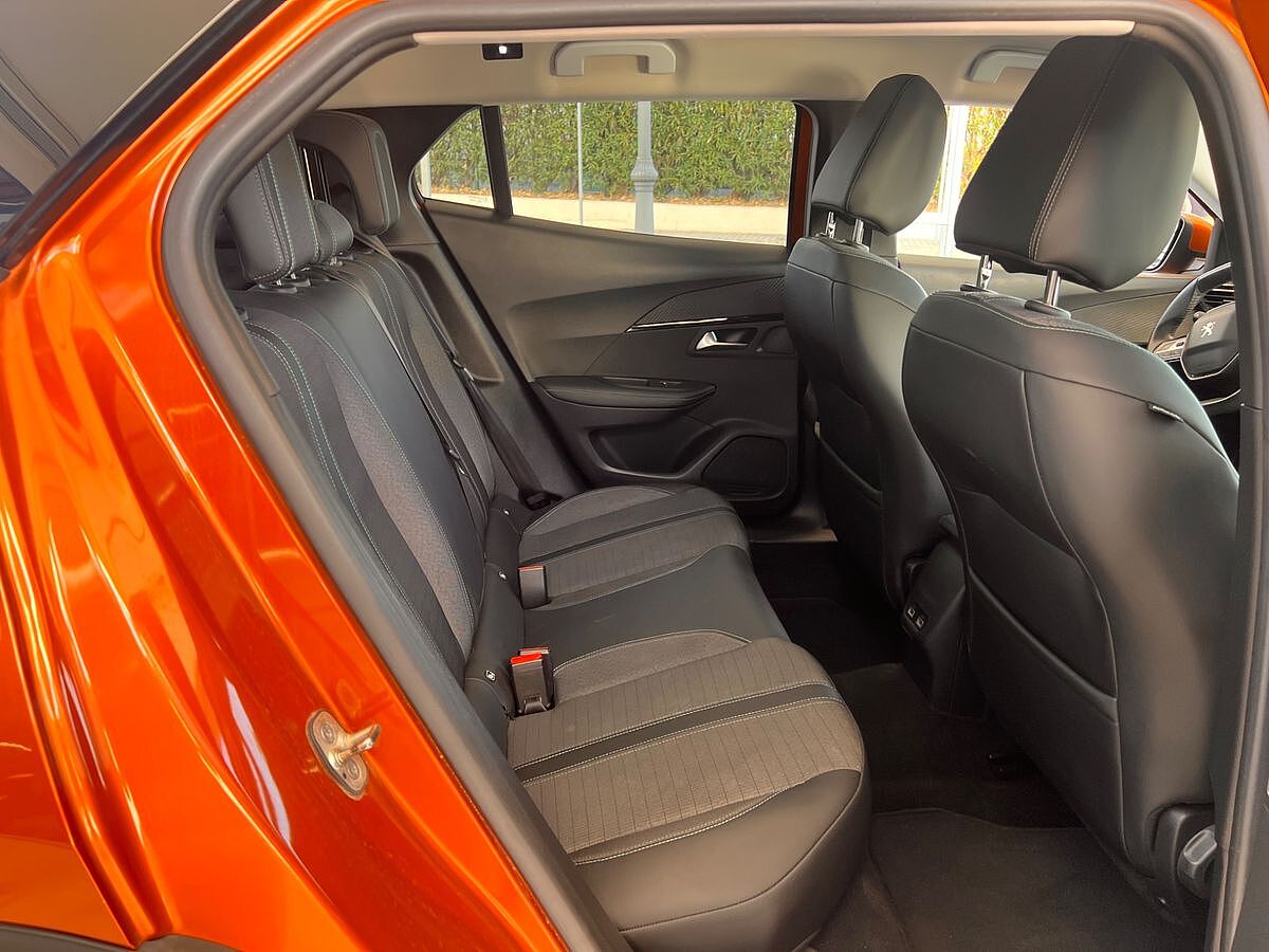 COMING SOON PEUGEOT 2008 ALLURE 1.2 E-THP AUTO SPANISH LHD IN SPAIN 49000 MILES SUPERB 2021