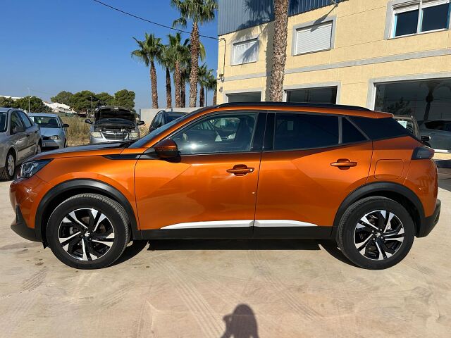 PEUGEOT 2008 ALLURE 1.2 E-THP AUTO SPANISH LHD IN SPAIN 49000 MILES SUPERB 2021