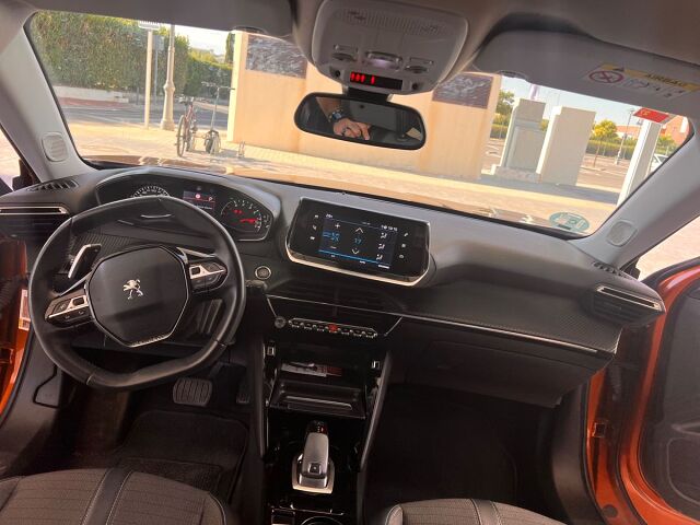 COMING SOON PEUGEOT 2008 ALLURE 1.2 E-THP AUTO SPANISH LHD IN SPAIN 49000 MILES SUPERB 2021