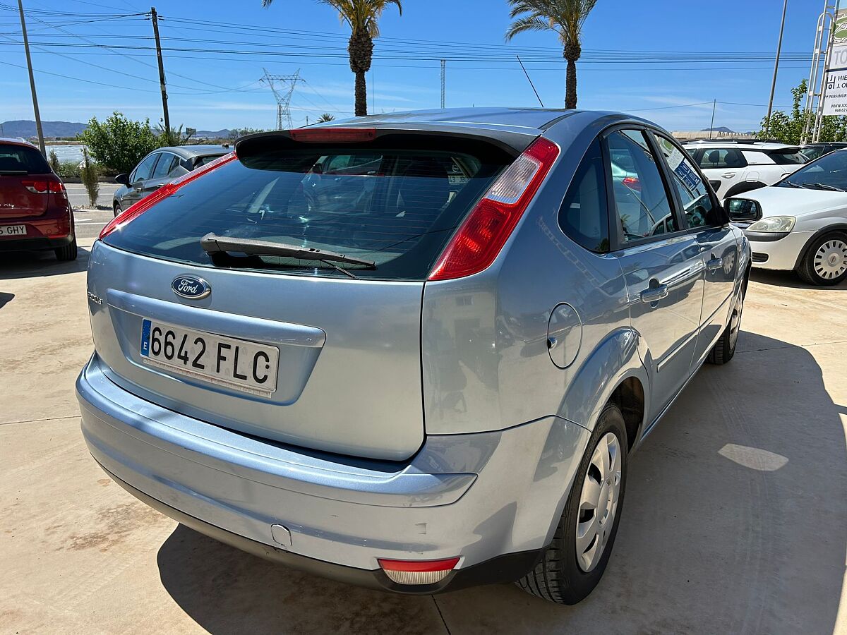FORD FOCUS TREND 1.6 AUTO SPANISH LHD IN SPAIN ONLY 60000 MILES SUPERB 2007