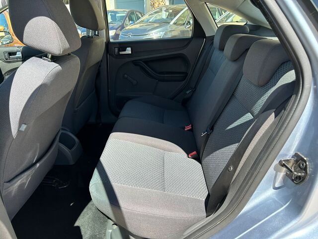 FORD FOCUS TREND 1.6 AUTO SPANISH LHD IN SPAIN ONLY 60000 MILES SUPERB 2007