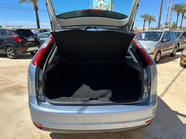 FORD FOCUS TREND 1.6 AUTO SPANISH LHD IN SPAIN ONLY 60000 MILES SUPERB 2007