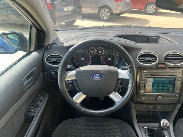 FORD FOCUS GHIA 1.8 TDCI MANUAL SPANISH LHD IN SPAIN 98000 MILES SUPERB 2005