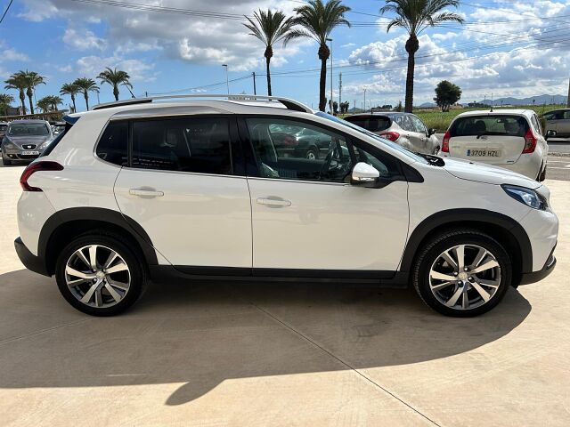 PEUGEOT 2008 ALLURE 1.2 E-THP AUTO SPANISH LHD IN SPAIN 82000 MILES 1 OWNER 2017