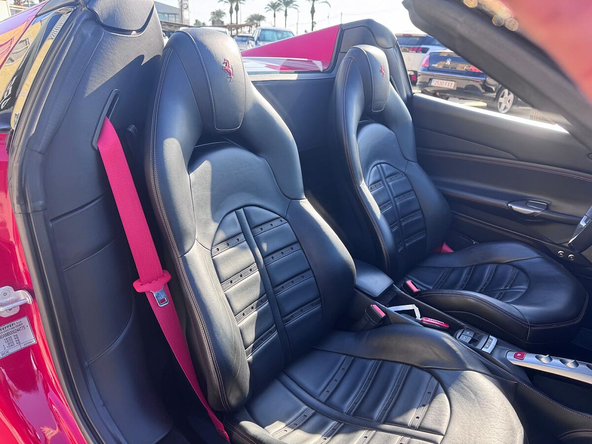 FERRARI 488 SPYDER 3.9 TURBO AUTO SPANISH LHD IN SPAIN 30000 MILES FFSH 2019