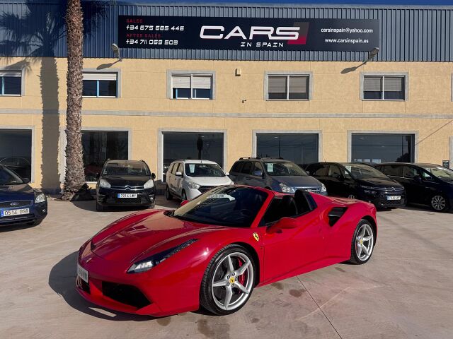 FERRARI 488 SPYDER 3.9 TURBO AUTO SPANISH LHD IN SPAIN 30000 MILES FFSH 2019