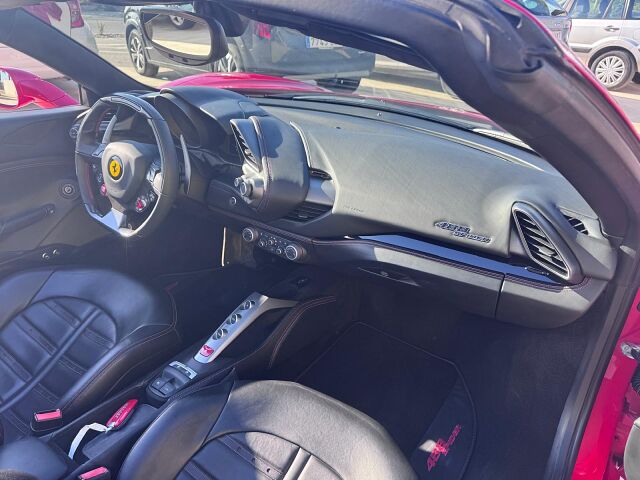 FERRARI 488 SPYDER 3.9 TURBO AUTO SPANISH LHD IN SPAIN 30000 MILES FFSH 2019